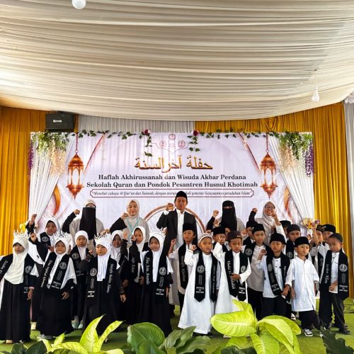 Wisuda Akbar Perdana, Sekolah Qur’an & Pondok Pesantren Husnul Khotimah Lampung Berlangsung Meriah